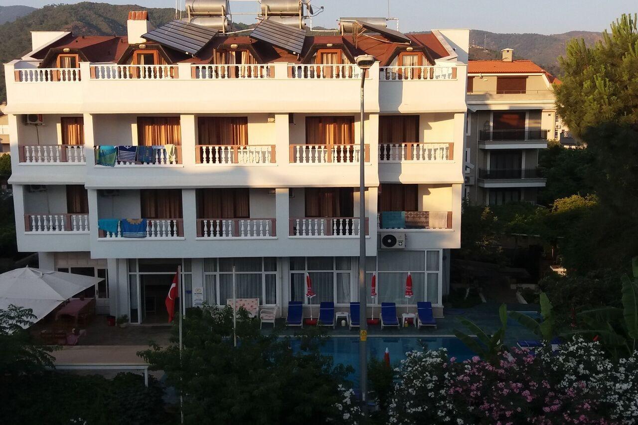 Uenver Hotel Adana Esterno foto