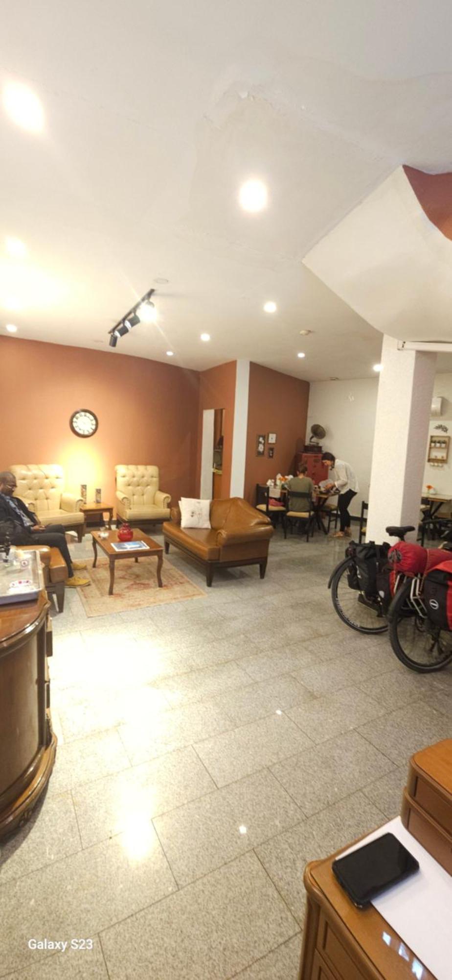 Uenver Hotel Adana Esterno foto