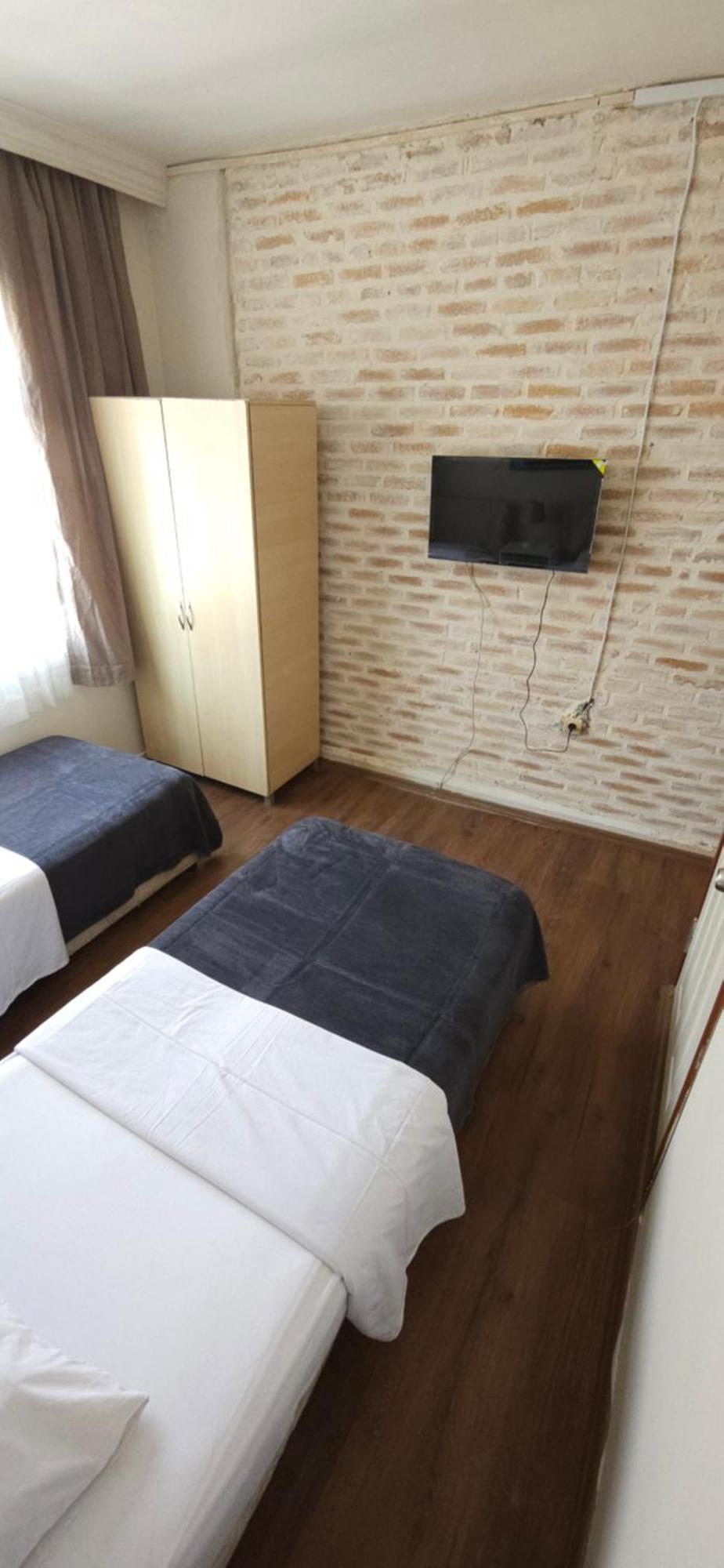 Uenver Hotel Adana Esterno foto