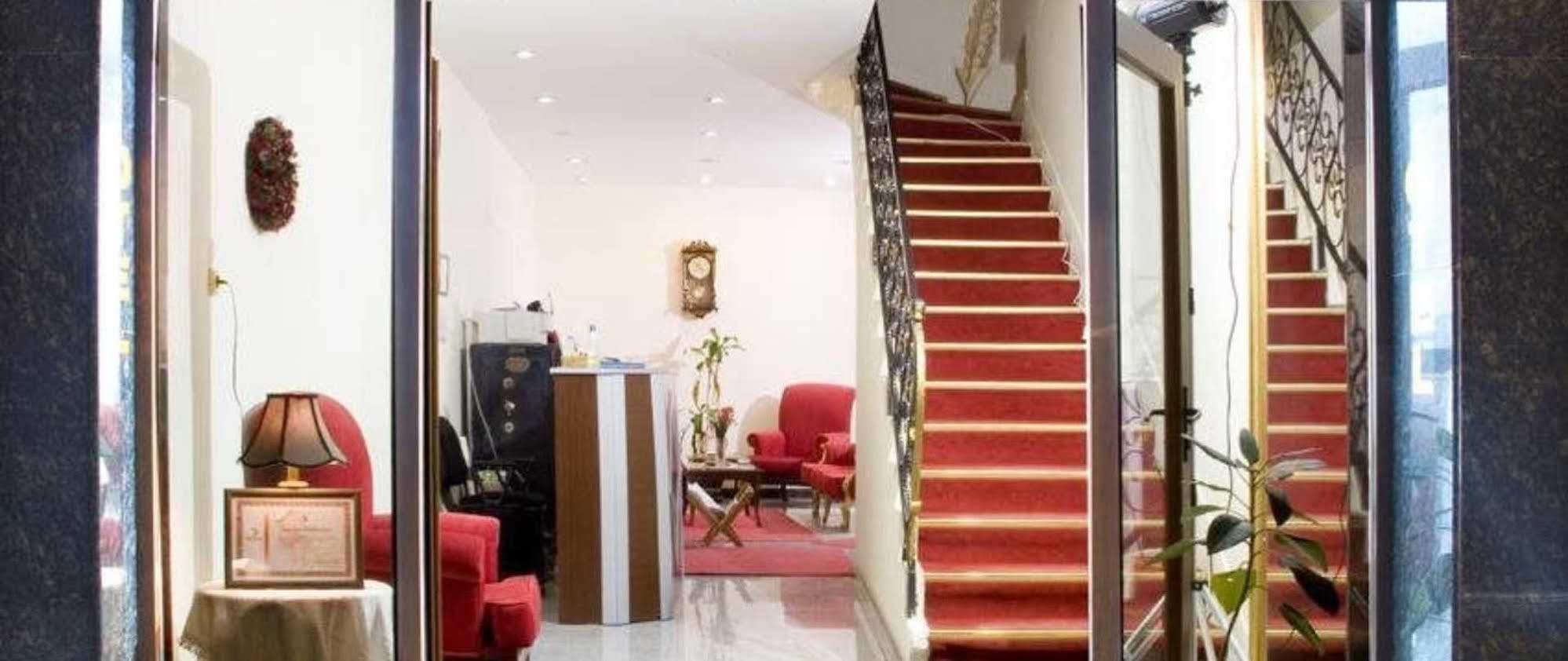Uenver Hotel Adana Esterno foto